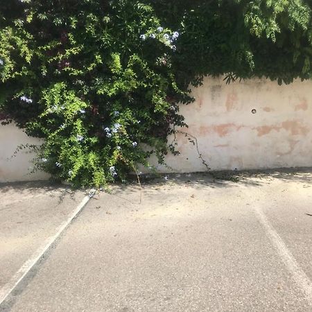 Studio 2 Adultes 2 Enfants Sanary Sur Mer A 800M De La Mer Экстерьер фото