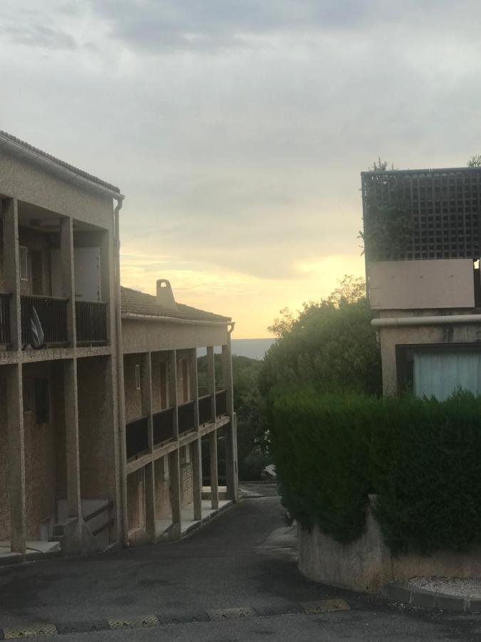 Studio 2 Adultes 2 Enfants Sanary Sur Mer A 800M De La Mer Экстерьер фото